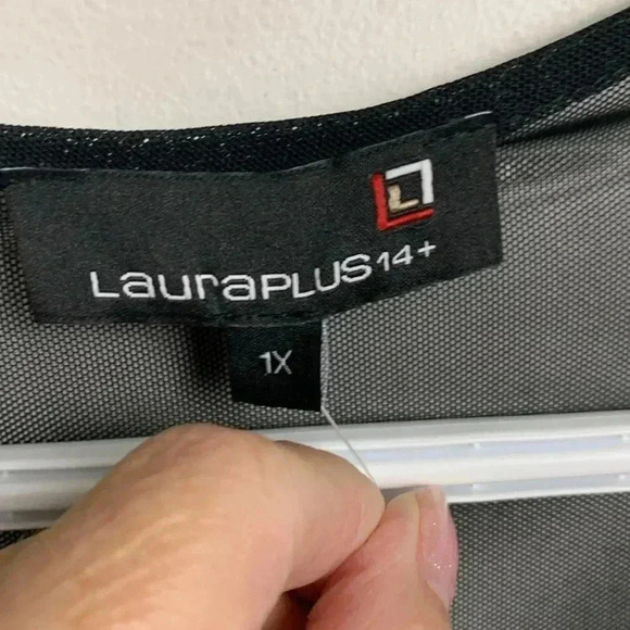 Laura Business Attire Tank Top w Stretch  and a Lace Panel Size 1X - Picture 5 of 8